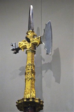 Napolyon 'un Fransa' daki mezarının içinde bulunan Invalides Oteli (Invalids Ulusal Konutu)