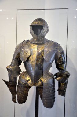 Napolyon 'un Fransa' daki mezarının içinde bulunan Invalides Oteli (Invalids Ulusal Konutu)