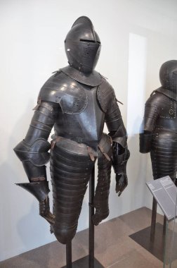 Napolyon 'un Fransa' daki mezarının içinde bulunan Invalides Oteli (Invalids Ulusal Konutu)