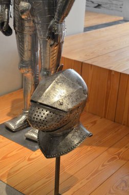 Napolyon 'un Fransa' daki mezarının içinde bulunan Invalides Oteli (Invalids Ulusal Konutu)