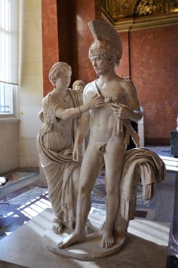 Paris, Fransa 03.25.2017: Paris 'in ünlü bir müzesinin içi