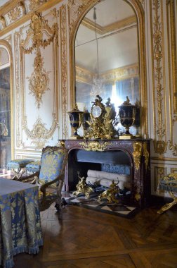 Versay, Fransa - 03.26.2017: Paris yakınlarındaki Versailles Şatosu (Versailles Sarayı)