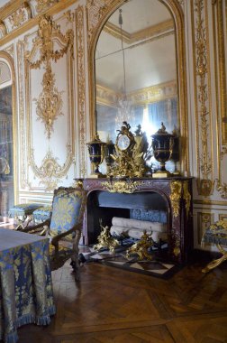 Versay, Fransa - 03.26.2017: Paris yakınlarındaki Versailles Şatosu (Versailles Sarayı)