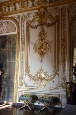 Versay, Fransa - 03.26.2017: Paris yakınlarındaki Versailles Şatosu (Versailles Sarayı)