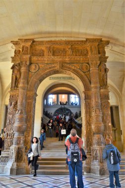 Paris, Fransa 03.25.2017: Paris 'in ünlü bir müzesinin içi
