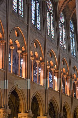 Paris, Fransa 03.24.2017: Notre Dame katedralinin içi