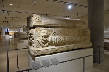 Paris, Fransa 03.25.2017: Paris 'in ünlü bir müzesinin içi