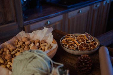 Noel kompozisyonu. Tatil baharatları..