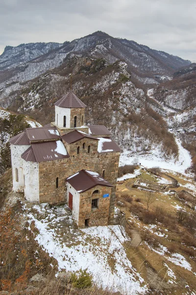 Kerk op de bergtop — Stockfoto