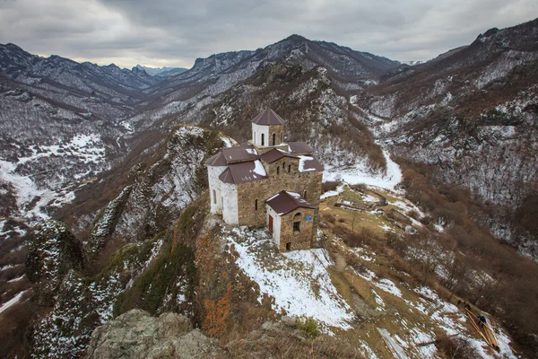 Kyrkan på bergets topp — Stockfoto