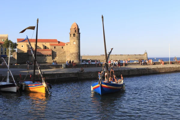 Catalane's fishing boat in the harbour of Collioure - France — Stock Photo, Image