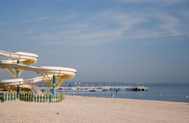 İskele ve sabah beach Gdansk.