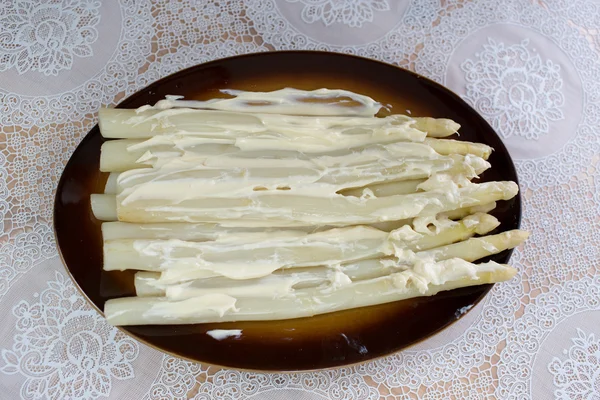 Asparagus with mayonnaise. — Stock Photo, Image