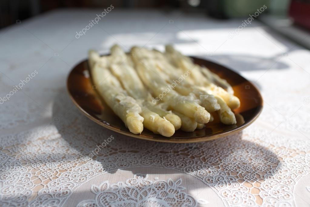 Asparagus with mayonnaise.
