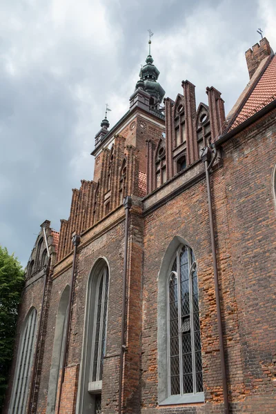 St Katarina kyrka står hög. — Stockfoto