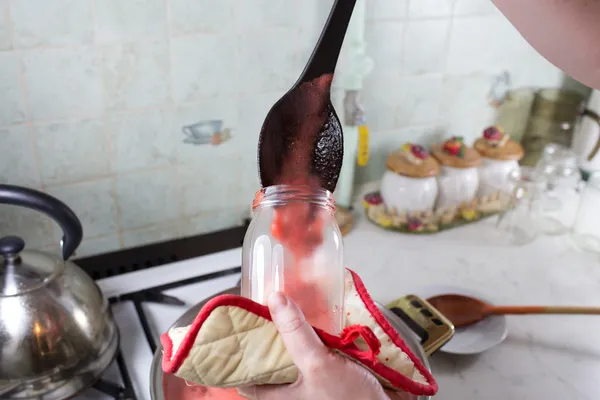 Çilek Reçeli.