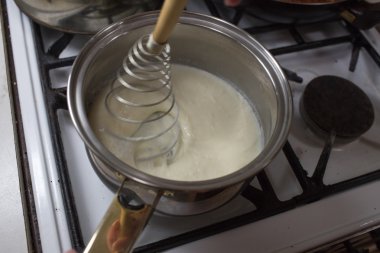 Lazanya hazırlanması.