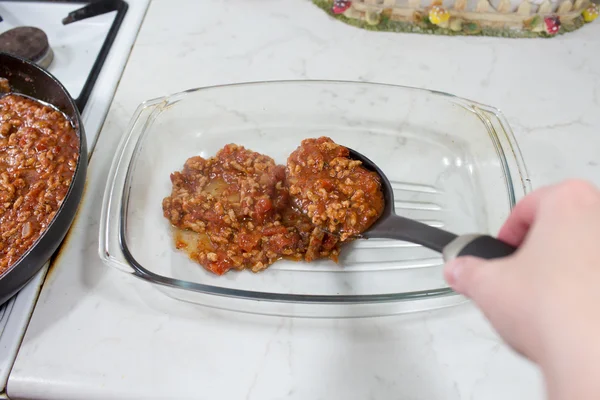 Beredning av lasagne. — Stockfoto