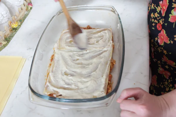 Beredning av lasagne. — Stockfoto