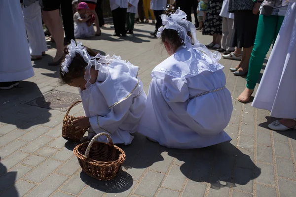 Religiös procession på corpus christi dag. — Stockfoto