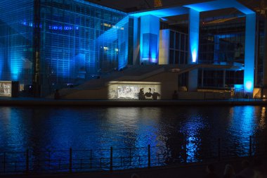 Film ve ışık gösterisi de Alman Federal Meclisi.