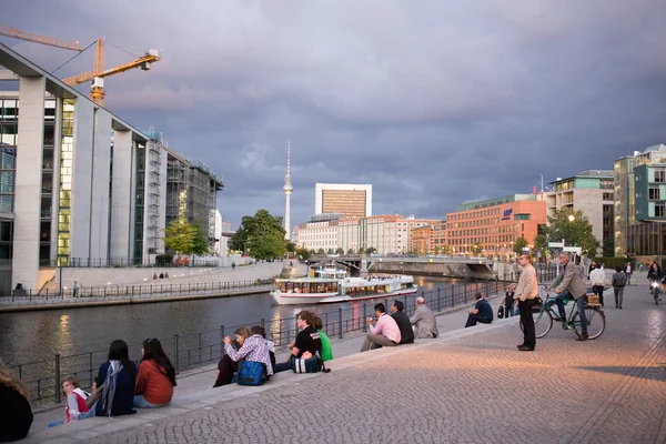 Tv tower in Alexanderplatz, Berlin. — Stock Photo, Image