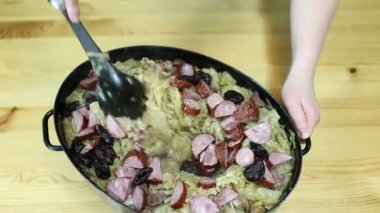 Bigos geleneksel Lehçe çanak.