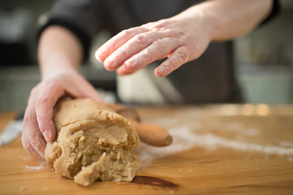 Zubereitung leckerer Plätzchen. — Stockfoto