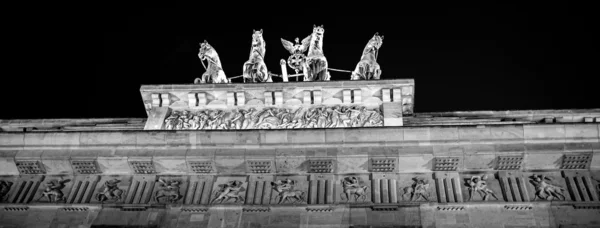 Бранденбурзькі ворота в Берліні. — стокове фото