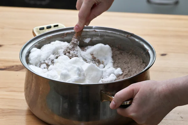 Preparación de paté de hígado . — Foto de Stock