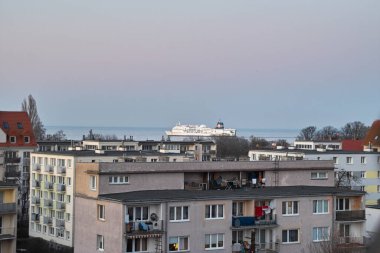 Sabah görüşürüz. Limanın gemi girişi. Gdansk Brzezno, Baltık Denizi. Gdansk Körfezi, Polonya.