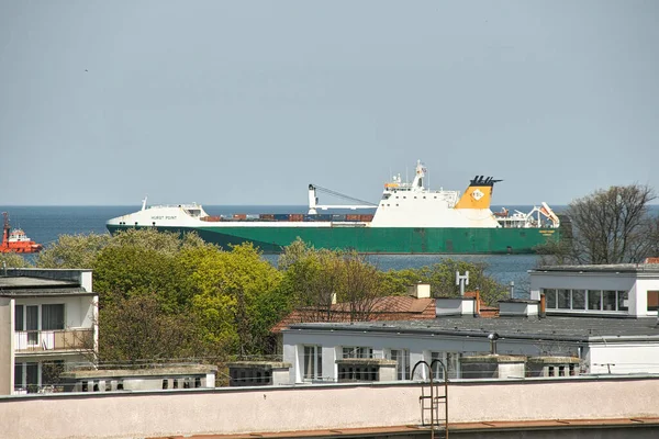 Morgon Bitti Fartygets Ingång Till Hamnen Gdansk Brzezno Östersjön Gdanskbukten — Stockfoto