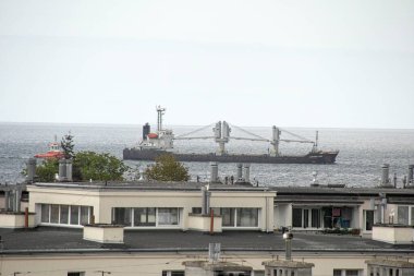 Sabah görüşürüz. Limanın gemi girişi. Gdansk Brzezno, Baltık Denizi. Gdansk Körfezi, Polonya.