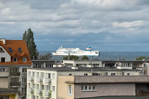 Majd Reggel Hajó Bejárata Kikötőbe Gdansk Brzezno Balti Tenger Gdanski — Stock Fotó