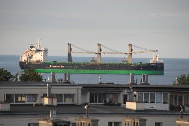 Sabah görüşürüz. Limanın gemi girişi. Gdansk Brzezno, Baltık Denizi. Gdansk Körfezi, Polonya.