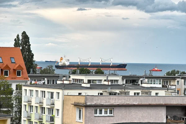 Πρωι Είσοδος Του Πλοίου Στο Λιμάνι Γκντανσκ Μπρέζνο Βαλτική Θάλασσα — Φωτογραφία Αρχείου