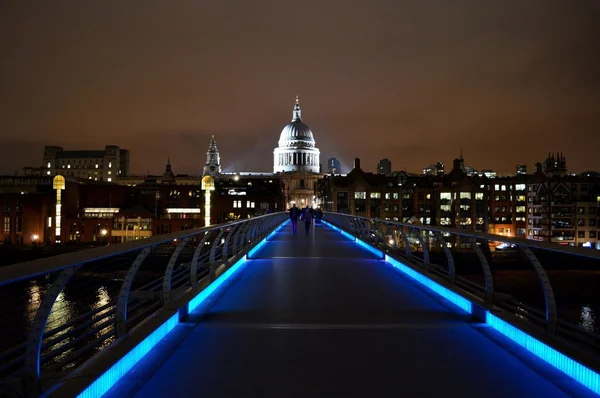 Ponte del Millennio di Notte — Foto Stock