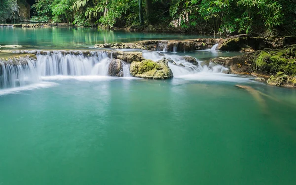 Thanbok khoranee národní park, krabi, Thajsko — Stock fotografie