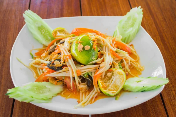 Ensalada de papaya con cangrejo salado — Foto de Stock