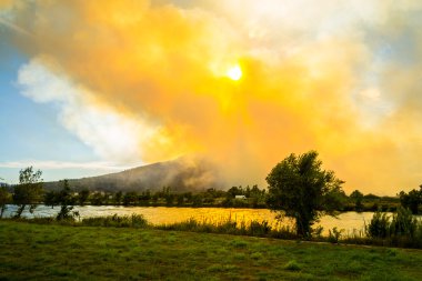 Fire and smoke threatens nature