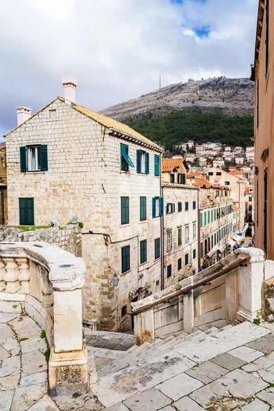 Huizen in het oude centrum van dubrovnik — Stockfoto