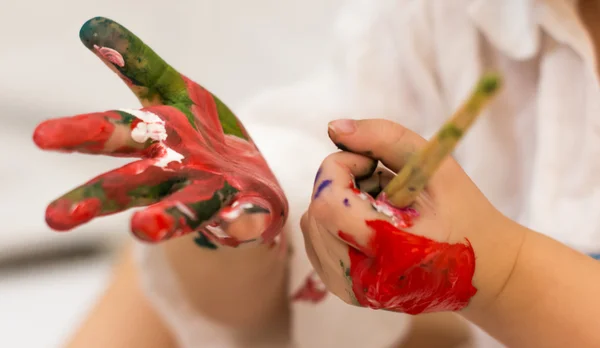 çocuk resimleri tarama, çizer.