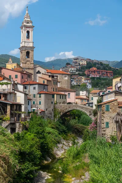 Idylliska Archways Och Kullerstensgator Dolcedo Pittoresk Nära Imperia Ligurien Italien — Stockfoto