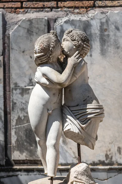 Amore Psiche Domusuyla Ostia Antica Nın Arkeolojik Kazıları Mermer Heykeldeki — Stok fotoğraf