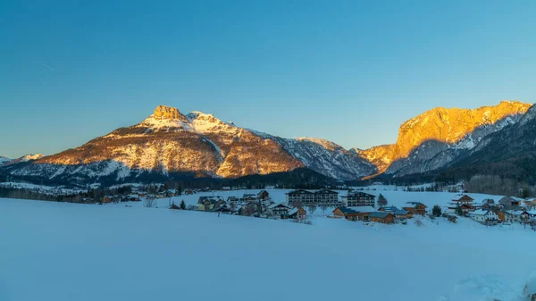 Pôr Sol Sobre Altausee Com Montanhas Perdedor Trisselwand Panorama Inverno — Fotografia de Stock