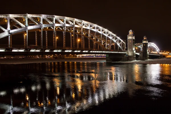 Il Ponte del Grande Pietro. Ponte Bolsheokhtinsky. San Pietroburgo . — Foto Stock