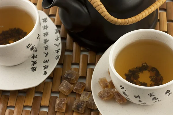 Tea cup with green tea — Stock Photo, Image