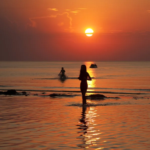 Puesta de sol en el mar — Foto de Stock