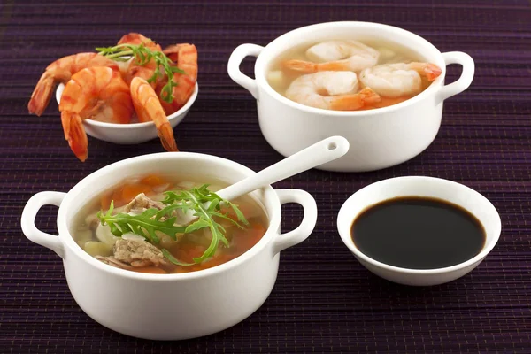 Tigela de sopa de frutos do mar frescos — Fotografia de Stock