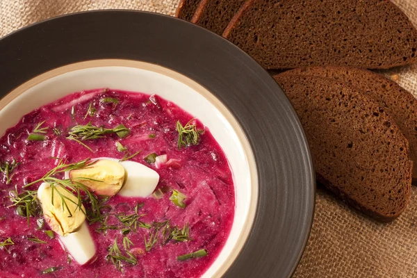 Sopa de verduras frías con remolacha —  Fotos de Stock